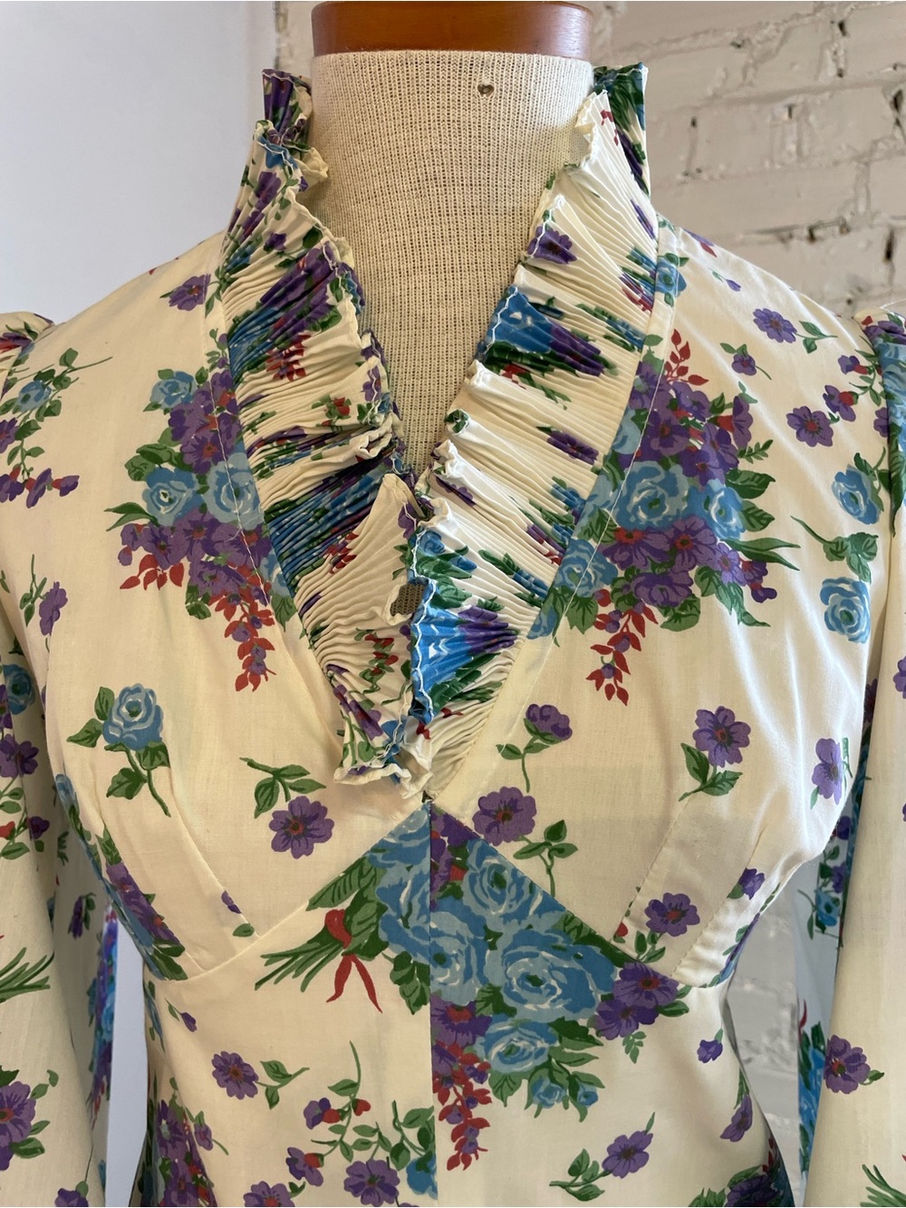 1970s Boho Floral Long Sleeve Ruffle Maxi Dress - Picture 3 of 7